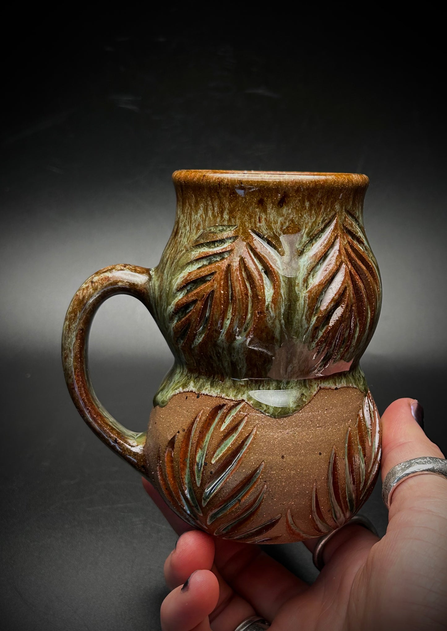 bulbous foliage mug